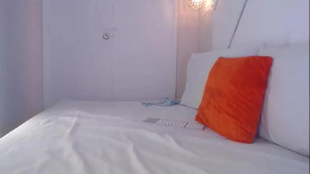 Image 2 of isabella__shine Stream on Chaturbate on 4 days ago