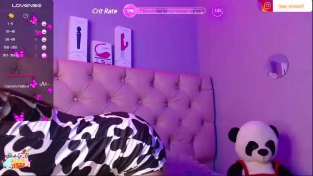 Image 12 of isabella_alenn Stream on Chaturbate on 18 months ago