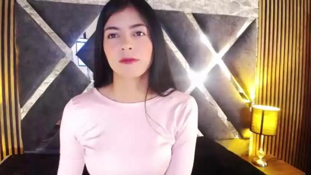 Image 10 of isabella_aniiston Stream on Chaturbate on 19 months ago