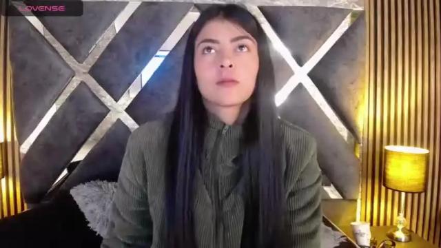 Image 10 of isabella_aniiston Stream on Chaturbate on 16 months ago
