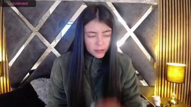 Image 12 of isabella_aniiston Stream on Chaturbate on 16 months ago