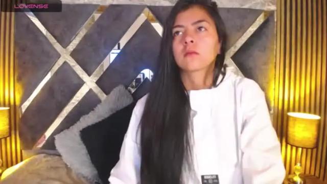 Image 6 of isabella_aniiston Stream on Chaturbate on 16 months ago