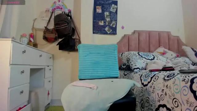 Image 7 of isabella_clarck Stream on Chaturbate on 14 months ago