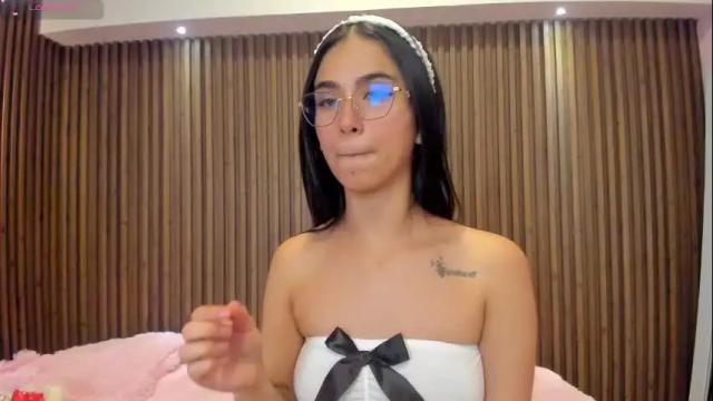 Image 11 of isabella_cooper9 Stream on Chaturbate on 23 days ago