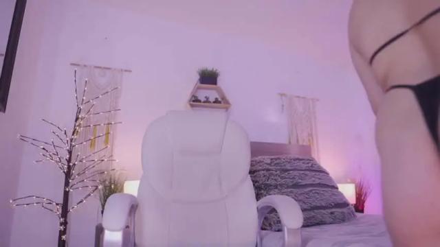 Image 12 of isabella_duarte_ Stream on Chaturbate on 14 months ago