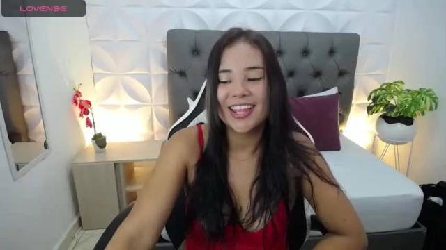 Image 7 of isabella_florez22 Stream on Chaturbate on 18 months ago