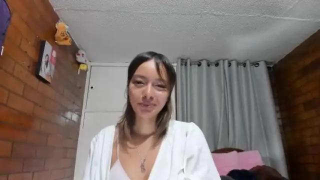 Image 7 of isabella_hernadez Stream on Chaturbate on 19 months ago