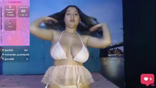 Image 11 of isabella_latin01 Stream on Chaturbate on 2 months ago