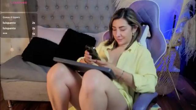 Image 10 of isabella_lt Stream on Chaturbate on 1 month ago