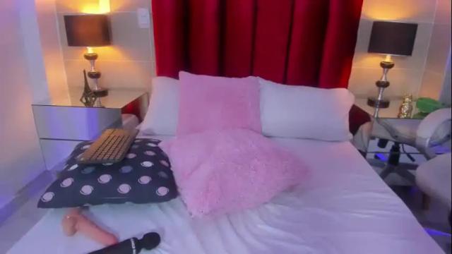 Image 2 of isabella_montez Stream on Chaturbate on 3 days ago