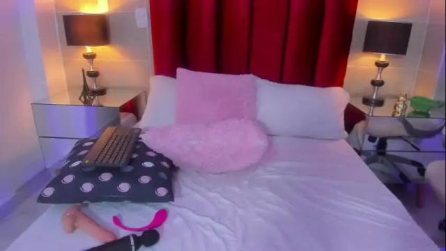 Image 4 of isabella_montez Stream on Chaturbate on 3 days ago
