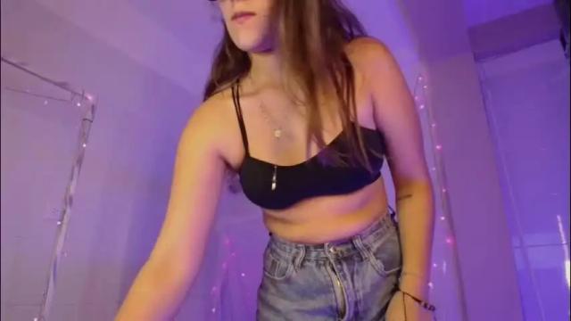 Image 8 of isabella_rross Stream on Chaturbate on 1 month ago