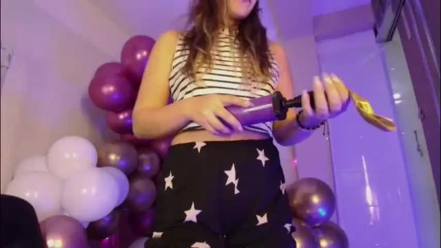 Image 4 of isabella_rross Stream on Chaturbate on 25 days ago