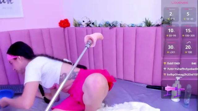 Image 6 of isabella_santos1 Stream on Chaturbate on 8 days ago