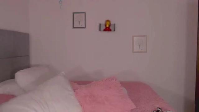 Image 4 of isabella_stone2 Stream on Chaturbate on 14 months ago