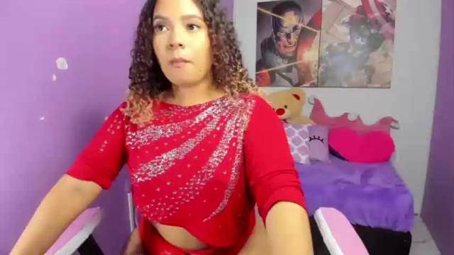 Image 2 of isabella_t18 Stream on Chaturbate on 14 months ago