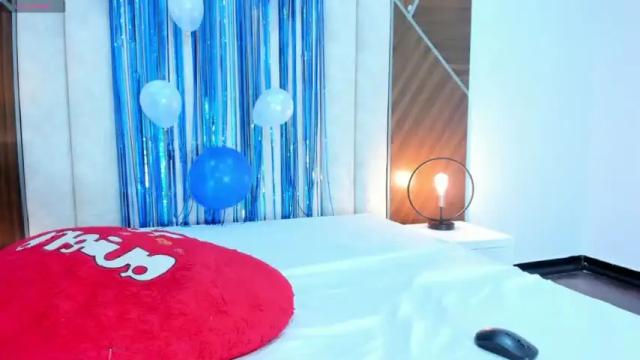 Image 4 of isabellaaevans Stream on Chaturbate on 15 months ago