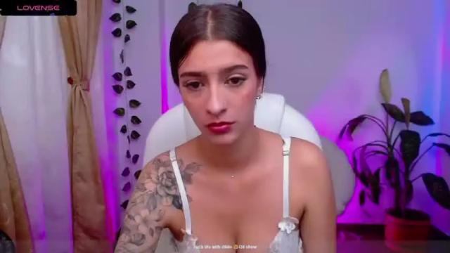 Image 3 of isabellablue_ Stream on Chaturbate on 23 months ago