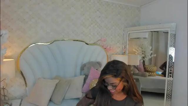 Image 2 of isabellabroms21 Stream on Chaturbate on 1 month ago