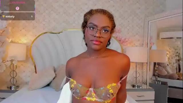 Image 7 of isabellabroms21 Stream on Chaturbate on 1 month ago