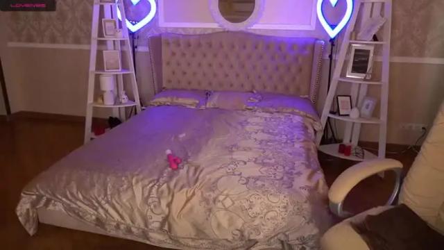 Image 12 of isabellafoxyy Stream on Chaturbate on 14 months ago