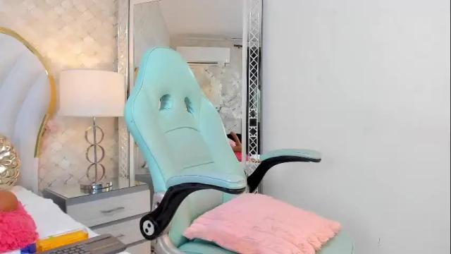 Image 11 of isabellakanned Stream on Chaturbate on 15 days ago