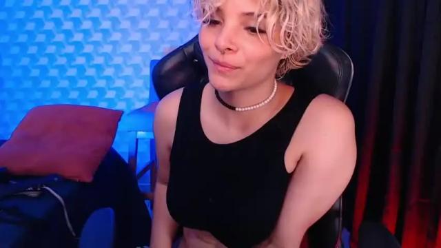 Image 3 of isabellamoutt Stream on Chaturbate on 14 months ago