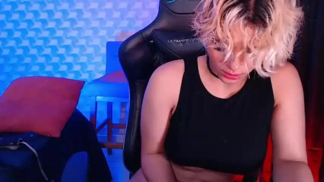 Image 7 of isabellamoutt Stream on Chaturbate on 14 months ago