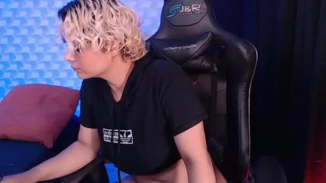 Image 6 of isabellamoutt Stream on Chaturbate on 14 months ago