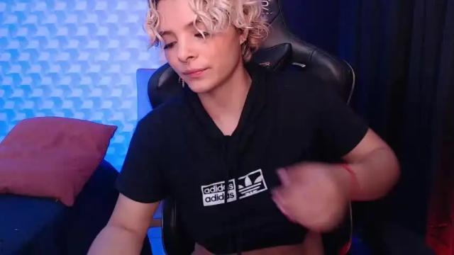 Image 7 of isabellamoutt Stream on Chaturbate on 14 months ago