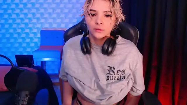 Image 4 of isabellamoutt Stream on Chaturbate on 14 months ago