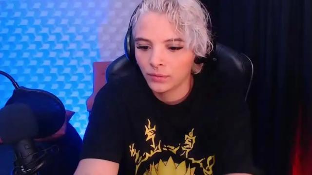 Image 4 of isabellamoutt Stream on Chaturbate on 13 months ago