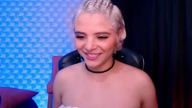 Image 12 of isabellamoutt Stream on Chaturbate on 13 months ago