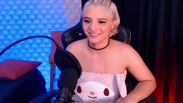 Image 4 of isabellamoutt Stream on Chaturbate on 13 months ago