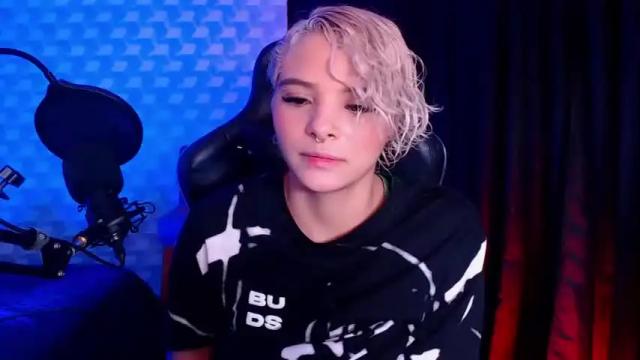 Image 2 of isabellamoutt Stream on Chaturbate on 13 months ago