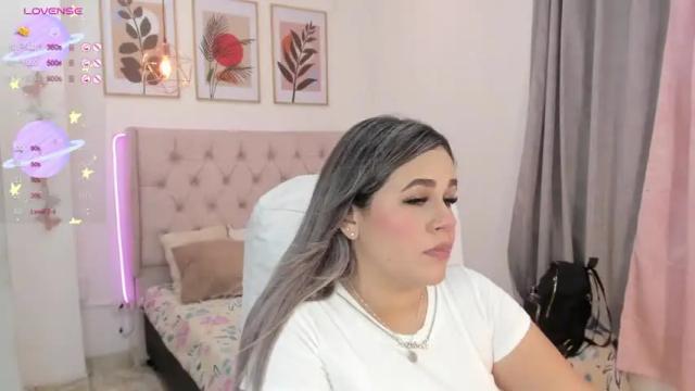 Image 12 of isabellasc Stream on Chaturbate on 17 months ago
