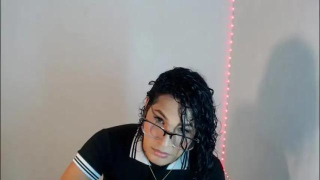 Image 4 of isabellat111383 Stream on Chaturbate on 3 months ago