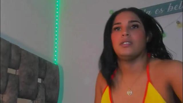 Image 10 of isabellat111383 Stream on Chaturbate on 2 months ago