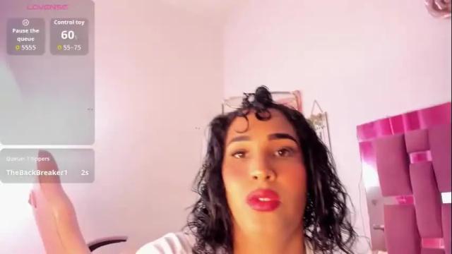 Image 8 of isabellat111383 Stream on Chaturbate on 2 months ago