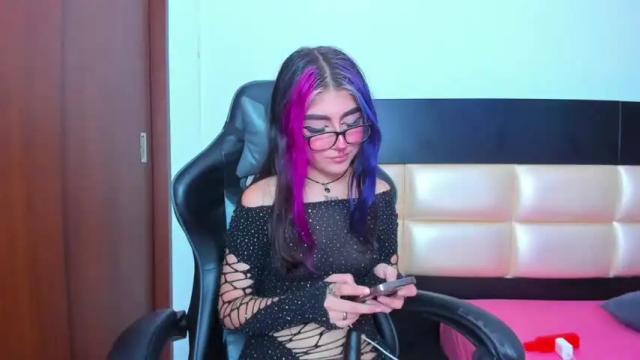 Image 8 of isabellawalker10 Stream on Chaturbate on 11 months ago