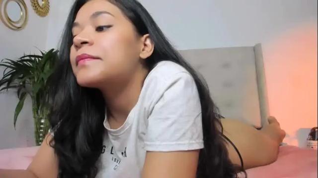 Image 4 of isabellediaz Stream on Chaturbate on 25 days ago