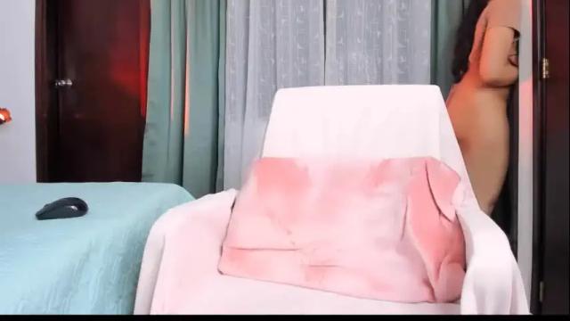 Image 7 of isabellediaz Stream on Chaturbate on 18 days ago