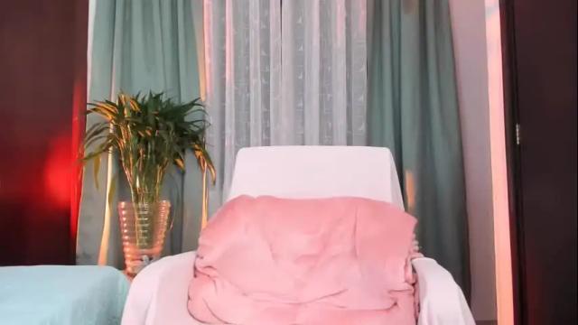 Image 12 of isabellediaz Stream on Chaturbate on 12 days ago