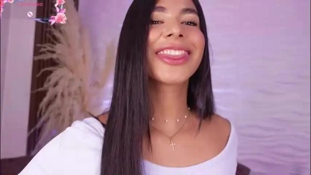 Image 2 of isabellefoxx Stream on Chaturbate on 29 days ago