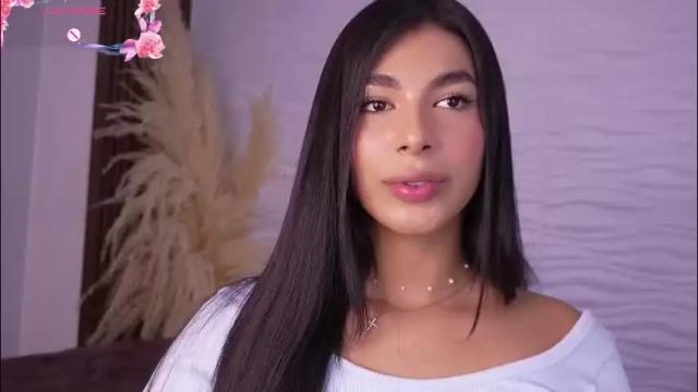 Image 3 of isabellefoxx Stream on Chaturbate on 29 days ago