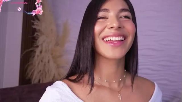 Image 7 of isabellefoxx Stream on Chaturbate on 29 days ago