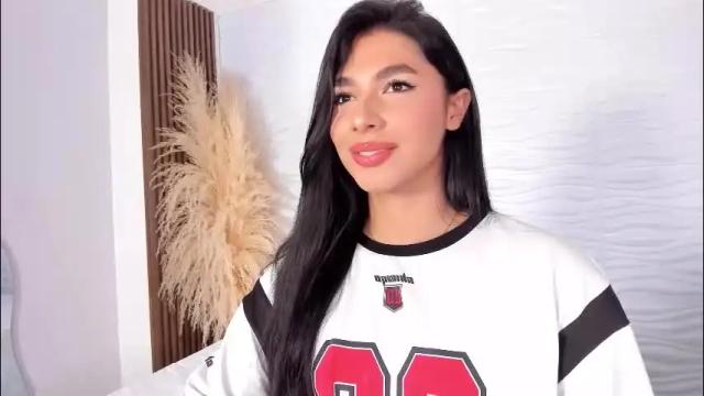 Image 8 of isabellefoxx Stream on Chaturbate on 8 days ago