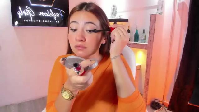 Image 2 of isabellesosa Stream on Chaturbate on 18 months ago
