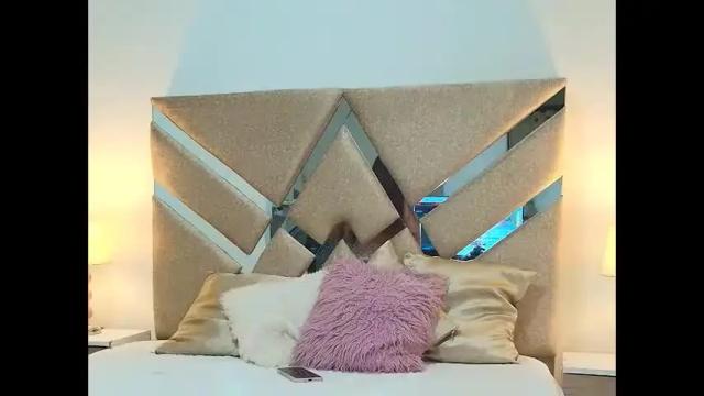 Image 2 of isabellmendez_ Stream on Chaturbate on 2 months ago