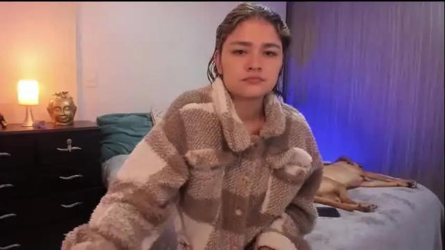 Image 4 of isabelprietoo Stream on Chaturbate on 15 days ago
